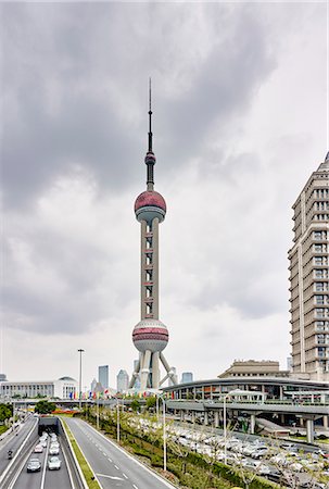 Oriental Pearl Tower, Shanghai, China Photographie de stock - Premium Libres de Droits, Code: 614-08876975