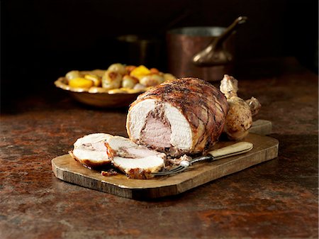 Carved roast chicken and gammon Stock Photo - Premium Royalty-Free, Code: 614-08877514