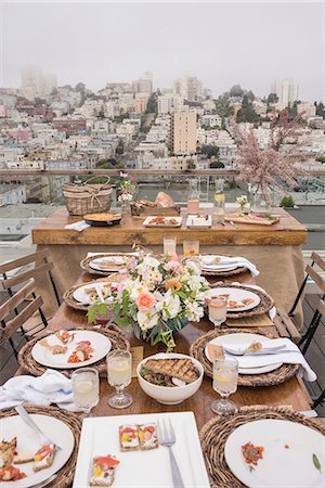 san francisco - Table with empty plates, on balcony, North beach San Francisco, California, USA Stock Photo - Premium Royalty-Free, Code: 614-08877666