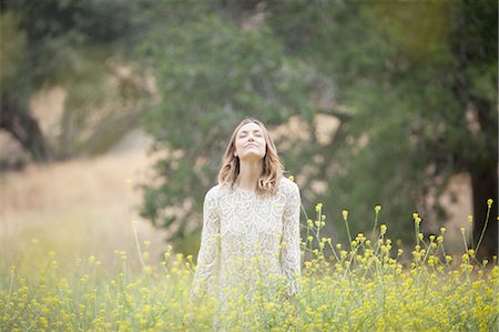 simsearch:614-08878344,k - Woman enjoying fresh air in park, Stoney Point, Topanga Canyon, Chatsworth, Los Angeles, California, USA Stock Photo - Premium Royalty-Free, Code: 614-08878318