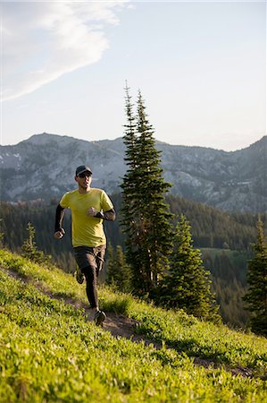 sapin - Runner on Bloods Lake trail near Guardsman Pass, Wasatch Mountains, Utah, USA Foto de stock - Sin royalties Premium, Código: 614-08878378