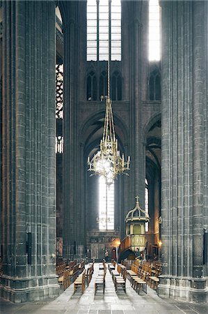 eindrucksvoll - Clermont-Ferrand Cathedral, Clermont-Ferrand, France Stockbilder - Premium RF Lizenzfrei, Bildnummer: 614-08878873