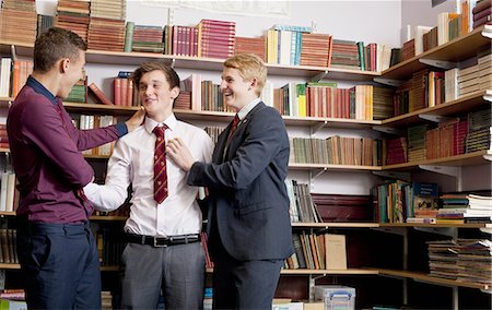 scherzo - Students laughing in classroom Fotografie stock - Premium Royalty-Free, Codice: 614-08870226