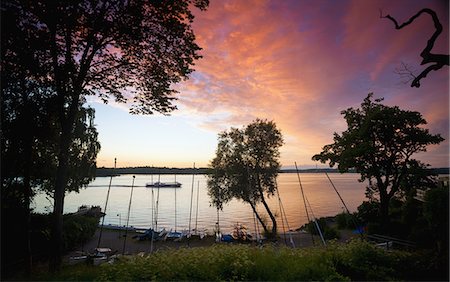 simsearch:614-08865572,k - Sunset sky over rural lake Stock Photo - Premium Royalty-Free, Code: 614-08870450