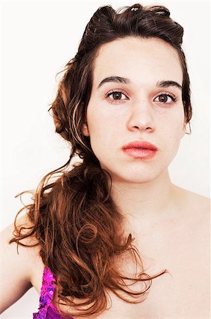 simsearch:614-08926220,k - Portrait of a young woman Stock Photo - Premium Royalty-Free, Code: 614-08871712
