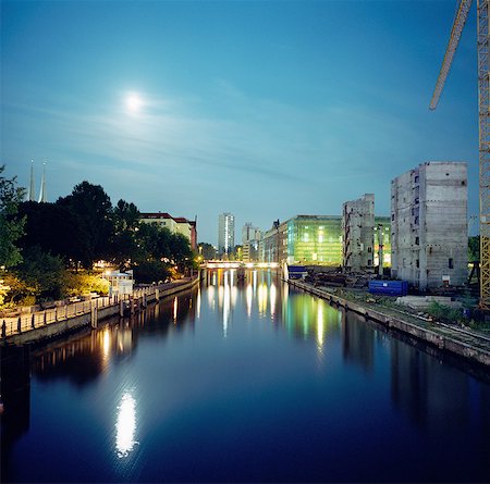 Canal in moonlight at night, Berlin, Germany Stock Photo - Premium Royalty-Free, Code: 614-08872293