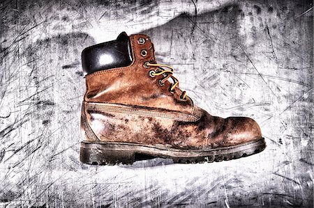 Dirty hiking boot Stockbilder - Premium RF Lizenzfrei, Bildnummer: 614-08873325