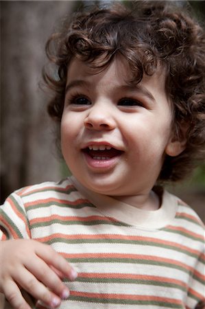 Happy little boy Photographie de stock - Premium Libres de Droits, Code: 614-08873502