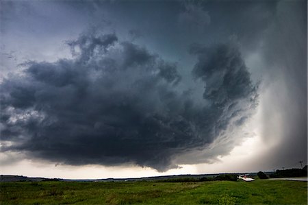 Rotating thunderstorm over rural area, Waynoka, Oklahoma, United States, North America Foto de stock - Sin royalties Premium, Código: 614-08983678