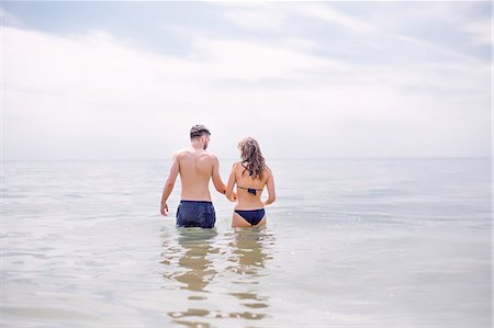 simsearch:614-00808302,k - Couple in sea Stock Photo - Premium Royalty-Free, Code: 614-09017280