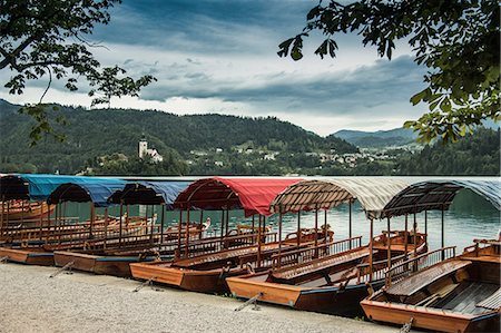 simsearch:6119-09161716,k - Tourist boats on Lake Bled waterfront, Slovenia Stock Photo - Premium Royalty-Free, Code: 614-09017569