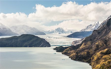 simsearch:614-09213880,k - View of Grey glacier lake and Grey glacier, Torres del Paine National Park, Chile Stock Photo - Premium Royalty-Free, Code: 614-09017598