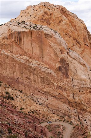 simsearch:614-09110947,k - Burr Trail Road through rock formations in Grand-Escalante National Monument, Utah, USA Photographie de stock - Premium Libres de Droits, Code: 614-09039080