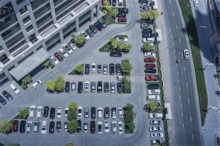 scenic dubai - Aerial view of parking lot and highway, Dubai, United Arab Emirates Stock Photo - Premium Royalty-Free, Code: 614-09056562