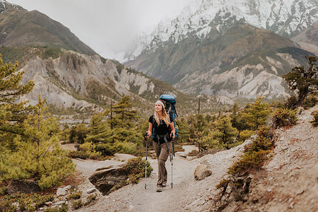 Hiker on trail, Annapurna Circuit, the Himalayas, Manang, Nepal Stock Photo - Premium Royalty-Free, Code: 614-09178166