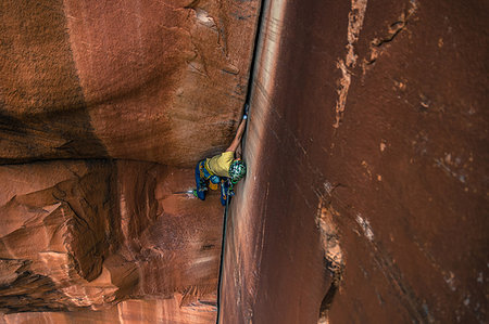 Man trad climbing, Indian Creek, Moab, Utah, USA Stock Photo - Premium Royalty-Free, Code: 614-09182999