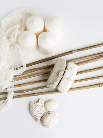 simsearch:614-01561575,k - Candles, soap and bamboo canes Stock Photo - Premium Royalty-Free, Code: 614-09209958