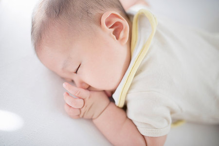 simsearch:614-07031855,k - Baby boy sleeping Stock Photo - Premium Royalty-Free, Code: 614-09211988