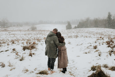 simsearch:614-09232016,k - Couple enjoying snowy landscape, Georgetown, Canada Foto de stock - Sin royalties Premium, Código: 614-09232018