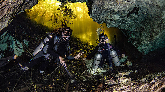 Cenote cave diving, Tulum, Quintana Roo, Mexico Stock Photo - Premium Royalty-Free, Image code: 614-09232174