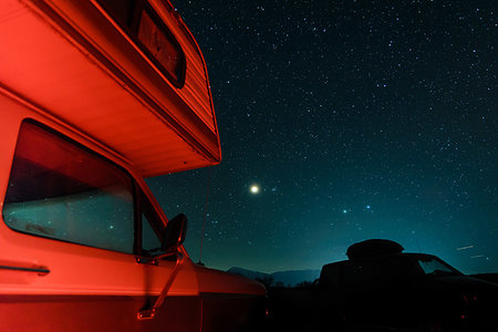 Super moon illuminating campervan, Bishop, California, USA Stock Photo - Premium Royalty-Free, Code: 614-09245191