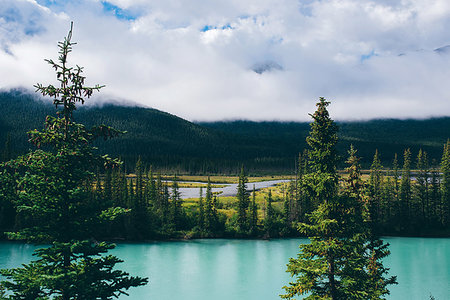 simsearch:6119-09054131,k - Moraine Lake, Banff, Canada Photographie de stock - Premium Libres de Droits, Code: 614-09249809