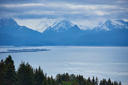 simsearch:614-09253770,k - Scenic view of snow capped mountains, Homer, Alaska, United States Fotografie stock - Premium Royalty-Free, Codice: 614-09258877