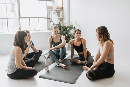 simsearch:614-08877811,k - Friends talking in yoga studio Stock Photo - Premium Royalty-Free, Code: 614-09276265