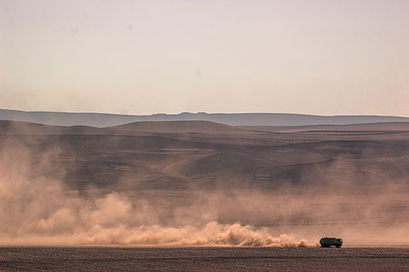 simsearch:693-06667803,k - Landscape with distant truck on dusty rural road, Arequipa, Peru Stock Photo - Premium Royalty-Free, Code: 614-09276378