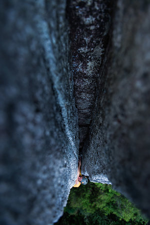 Man trad climbing, Squamish, Canada Stock Photo - Premium Royalty-Free, Code: 614-09277096