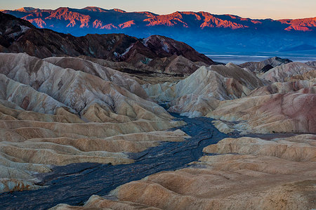 Zabriskie Point, Death Valley National Park, California, USA Photographie de stock - Premium Libres de Droits, Code: 614-09277159