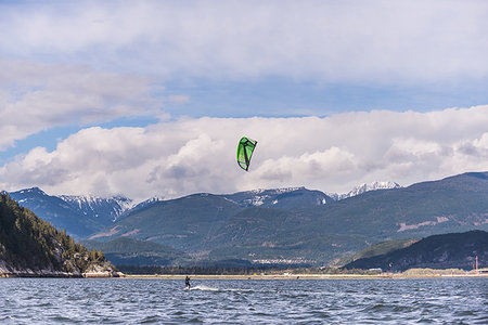 simsearch:400-06132415,k - Kite surfing, Squamish, Canada Foto de stock - Sin royalties Premium, Código: 614-09270127