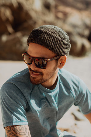 simsearch:614-09270316,k - Man enjoying beach on sunny day, Big Sur, California, United States Stock Photo - Premium Royalty-Free, Code: 614-09270315