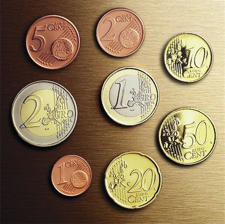 simsearch:614-00397698,k - Euro coins Foto de stock - Sin royalties Premium, Código: 614-00397687