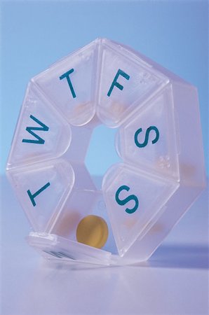 pillbox - Pill box Stock Photo - Premium Royalty-Free, Code: 614-00401289