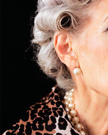 simsearch:614-00653631,k - A senior woman wearing pearls Stock Photo - Premium Royalty-Free, Code: 614-00653559