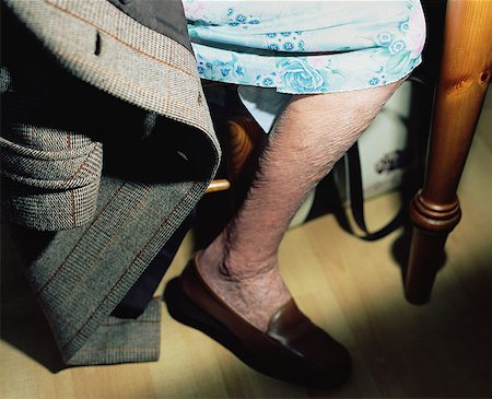 simsearch:614-00653631,k - Leg of an elderly woman Stock Photo - Premium Royalty-Free, Code: 614-00653658