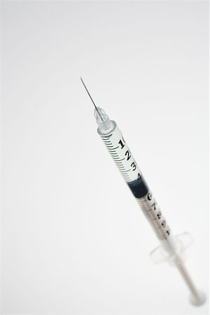 simsearch:614-00892004,k - Medical syringe Foto de stock - Sin royalties Premium, Código: 614-00892037