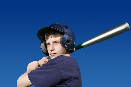 simsearch:649-06844269,k - Teenage boy about to swing baseball bat Fotografie stock - Premium Royalty-Free, Codice: 614-00893765