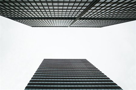 simsearch:614-06718457,k - Looking up at new york skyscrapers Stock Photo - Premium Royalty-Free, Code: 614-00914551
