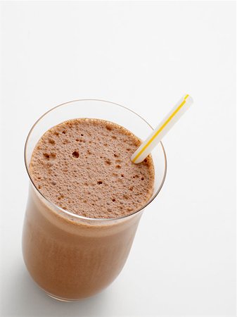 simsearch:614-01561250,k - Chocolate milkshake Foto de stock - Sin royalties Premium, Código: 614-01027584