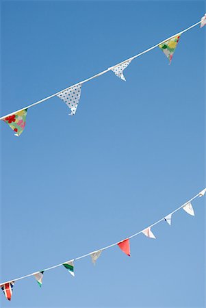 simsearch:6118-08521748,k - Rows of bunting Foto de stock - Sin royalties Premium, Código: 614-01178902