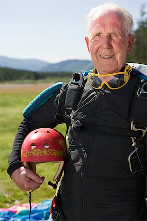 sky-diver (male) - Senior adult parachutist Stock Photo - Premium Royalty-Free, Code: 614-01171510