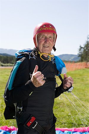 sky-diver (male) - Senior adult parachutist Stock Photo - Premium Royalty-Free, Code: 614-01171590