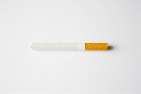 A cigarette Stock Photo - Premium Royalty-Free, Code: 614-01238805