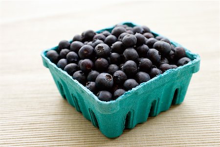 simsearch:614-02241707,k - Blueberries Foto de stock - Sin royalties Premium, Código: 614-01560870