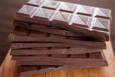 simsearch:614-02258138,k - Chocolate bars in a pile Stock Photo - Premium Royalty-Free, Code: 614-01588382