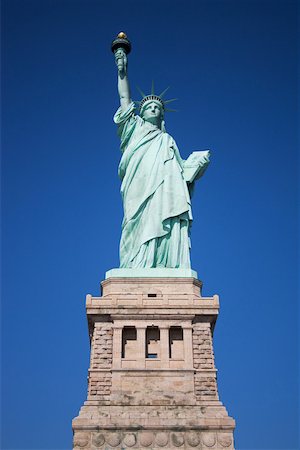 estatua de la libertad - Statue of liberty Foto de stock - Sin royalties Premium, Código: 614-01703019