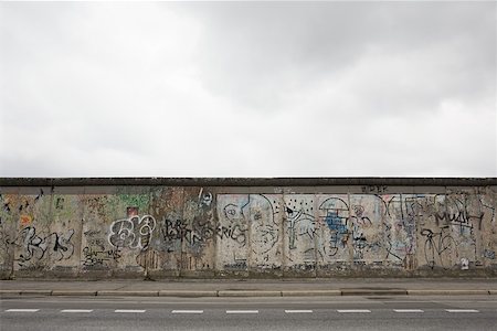 Remaining stretch of the berlin wall Foto de stock - Sin royalties Premium, Código: 614-01821511