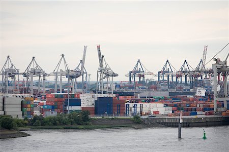 Hamburg harbour Foto de stock - Sin royalties Premium, Código: 614-01821550